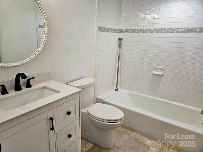 Building Photo - 6000 Mallard Grove Rd