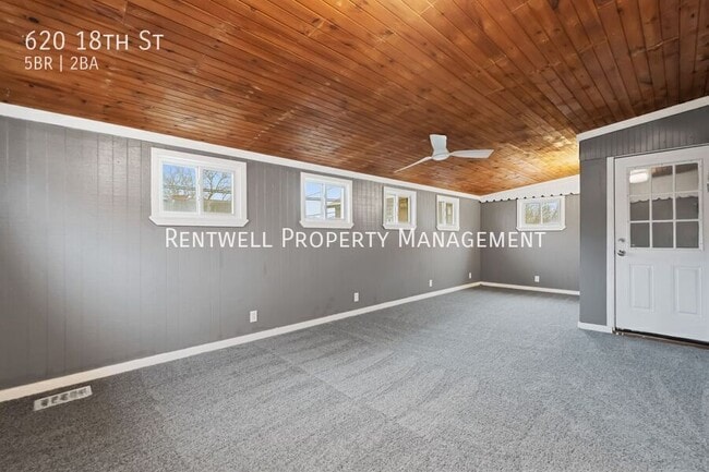 Building Photo - 620 18th St