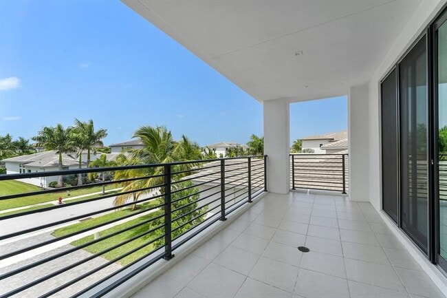 Building Photo - 9626 Vescovato Way