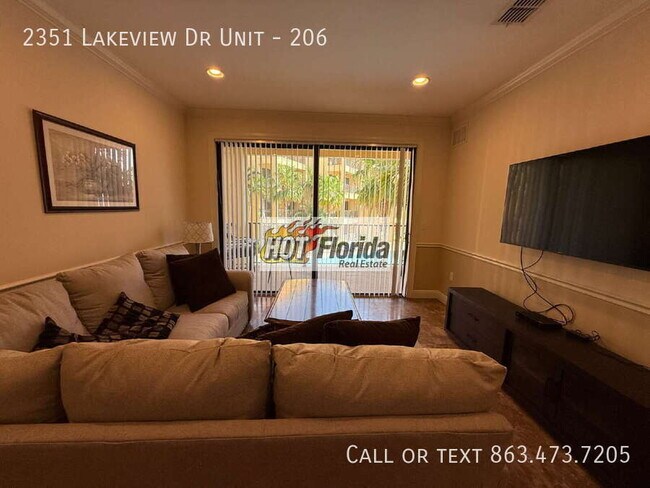 Building Photo - 2351 Lakeview Dr