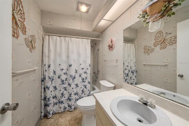 Building Photo - 2965 Flint Dr N