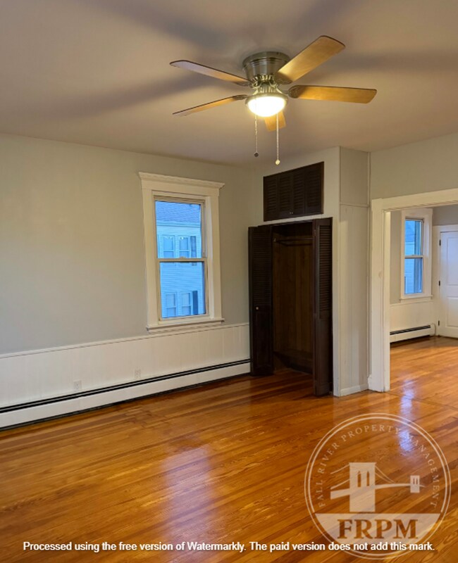 Building Photo - 318 Wood St