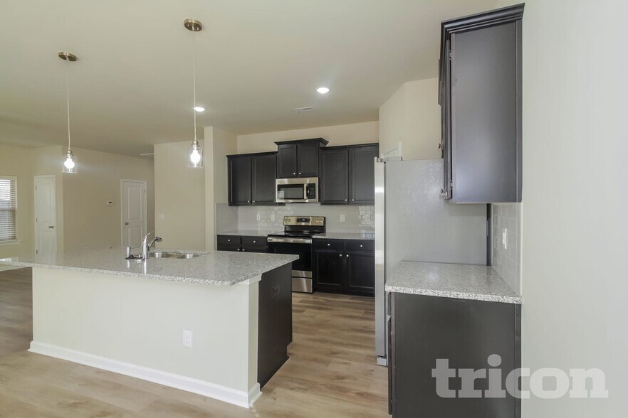 Building Photo - 106 Spring Knoll Dr