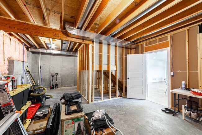 Building Photo - 5656 Ralph Dobbs Way