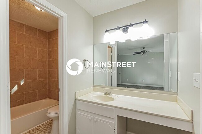 Building Photo - 3 Bedroom Pet-Friendly Home in Mint Hill, NC with Main Street Renewal