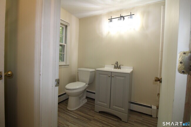 Building Photo - 67 Mulberry Rd
