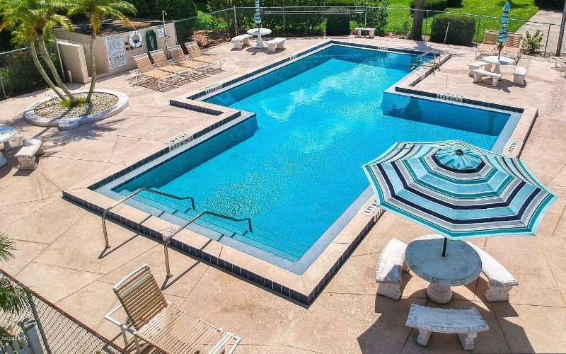 Building Photo - 161 Breezeway Ct