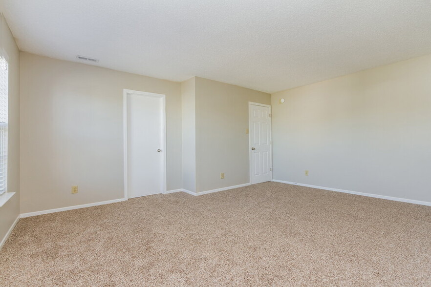 Building Photo - 2274 Summerwood Ln