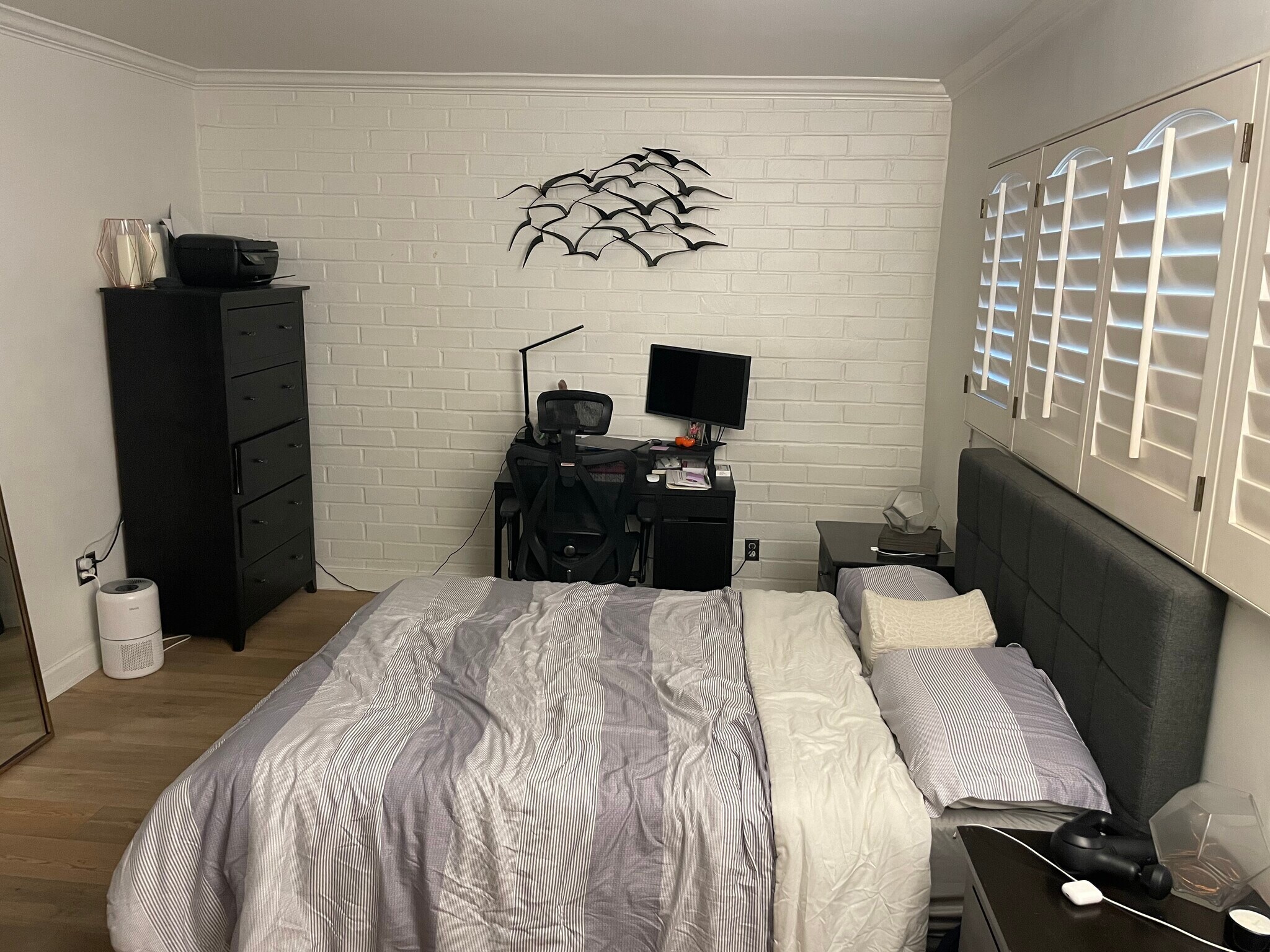 Building Photo - 7560 Hollywood Blvd