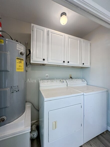 Building Photo - 6419 Chimney Nest