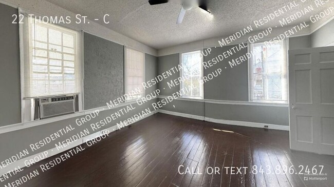 Building Photo - Charming 1BR + Study in Downtown Charleston