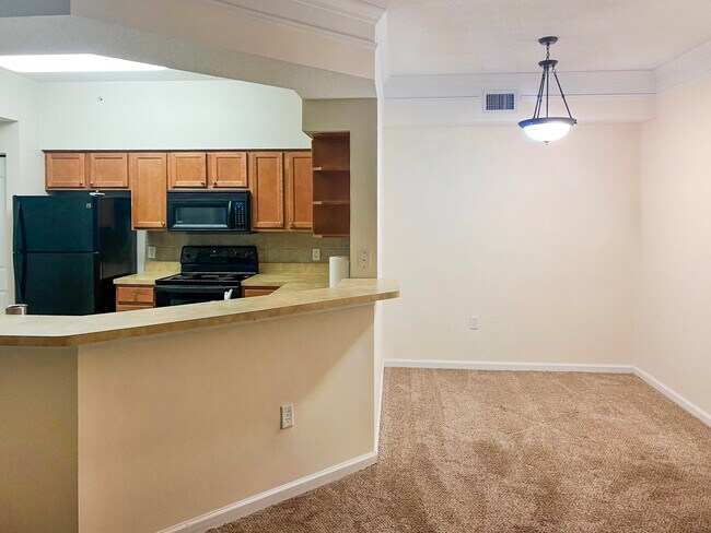 Building Photo - 9905 Baywinds Blvd
