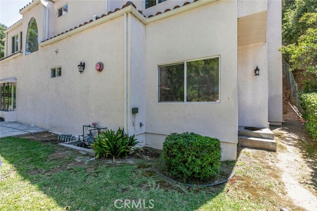 Building Photo - 2644 E Chevy Chase Dr