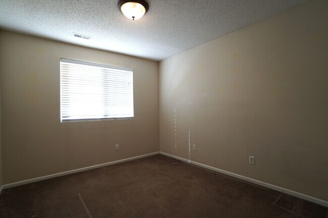 Building Photo - 7184 Westerner Dr