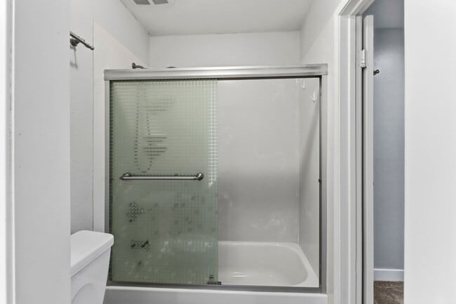 Building Photo - North Davis Condo-Available