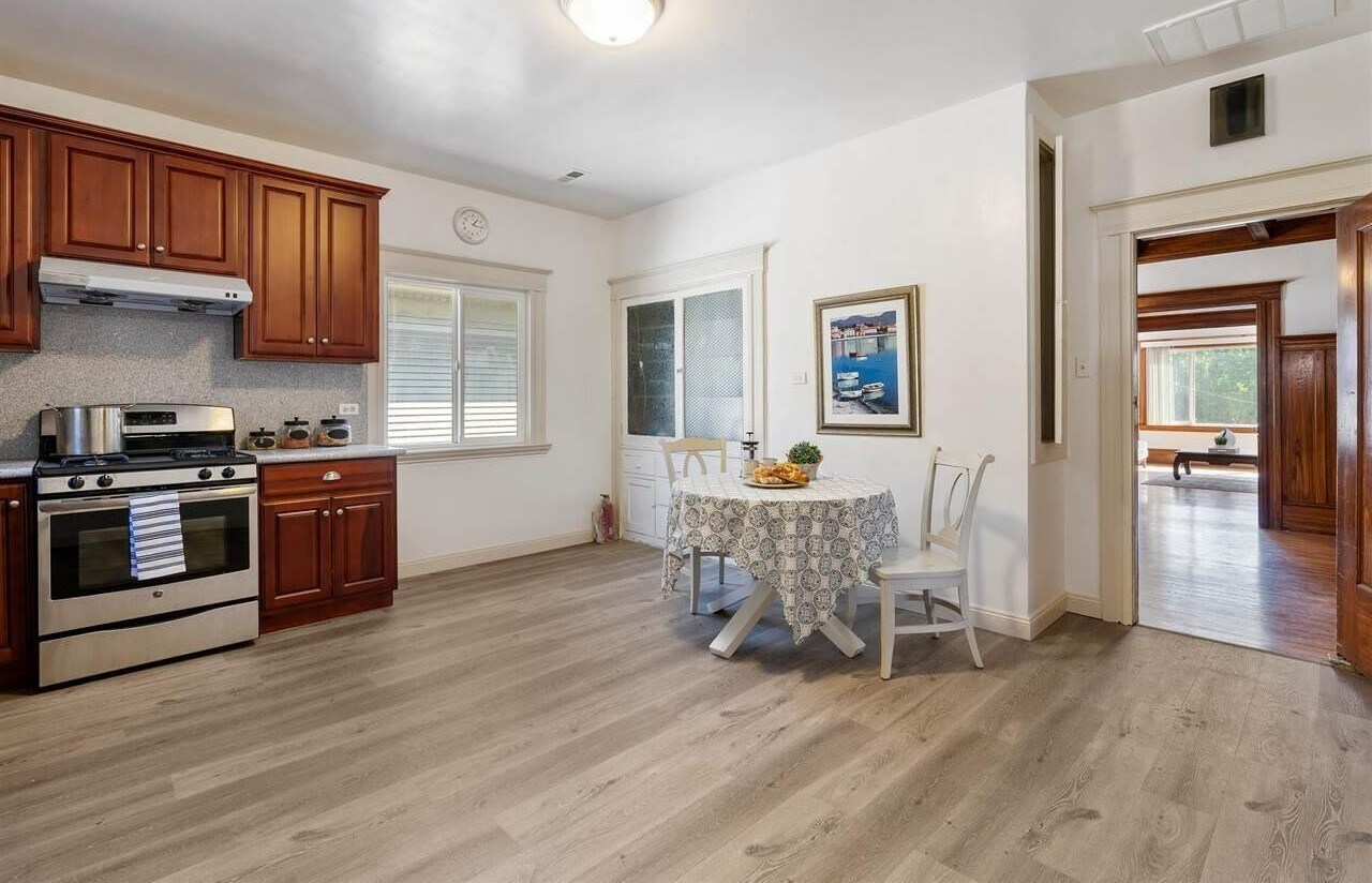 Building Photo - 4076 Santa Rita St