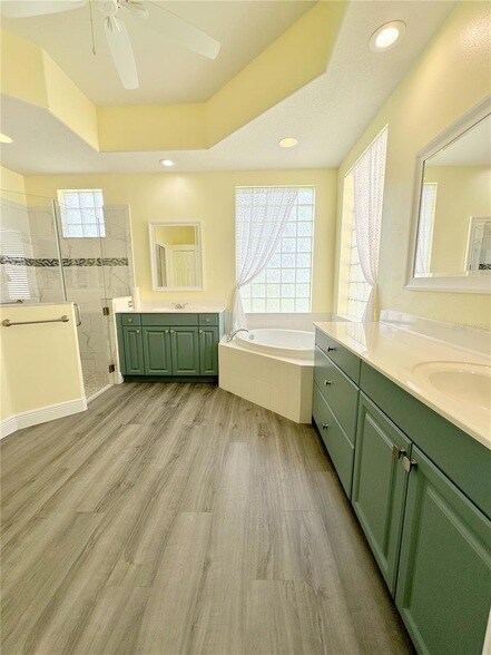 Building Photo - 8899 Eagle Bay Ct