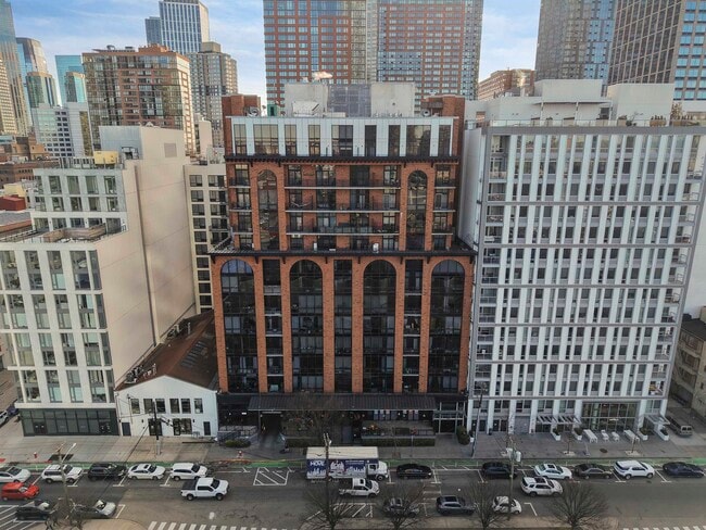 Building Photo - 159 2nd St