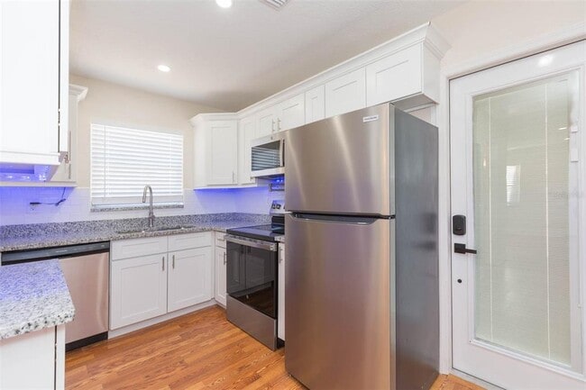 Building Photo - 2881 61st Ave N