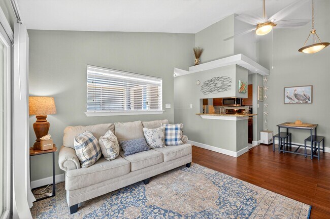 Building Photo - 3506 Cove View Blvd