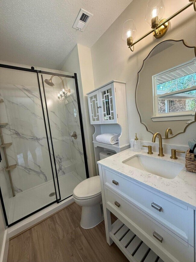 Building Photo - 1 Stafford Cir NE