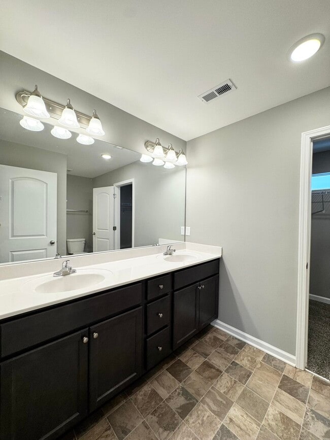 Building Photo - 127 Landry Ln