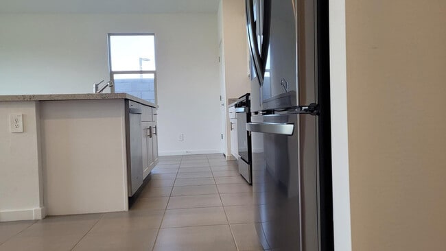 Building Photo - 15998 W Smoketree Dr
