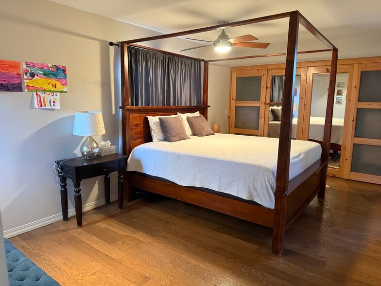 Building Photo - 1029 Cielo Azul St