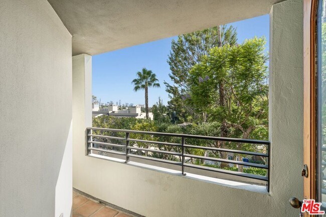 Building Photo - 3023 Berkeley Ave