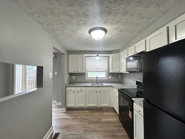 Building Photo - Baltimore - 3 Beds, 2.5 Baths Available!