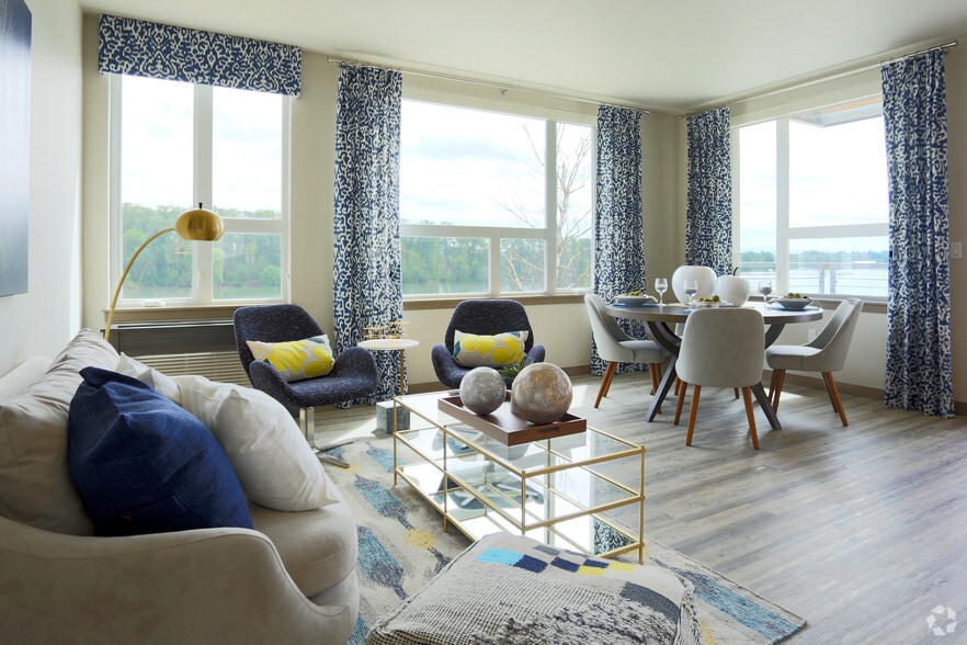 Sanctuary Apartments 4940 S Landing Dr Portland OR 97239 Apartment