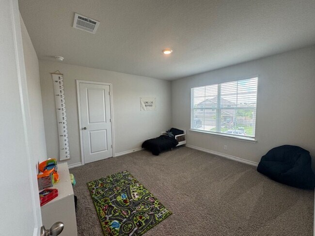 Building Photo - Spacious and Stylish, with over 2,500 sq ft Two-Story Home