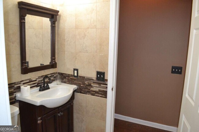 Building Photo - 2849 Arendel Dr