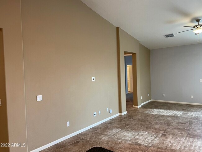 Building Photo - 69 S 195th Ln