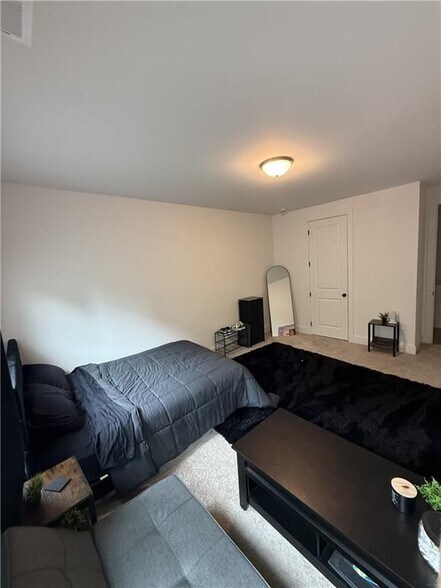 Building Photo - 3134 Marbella Cir