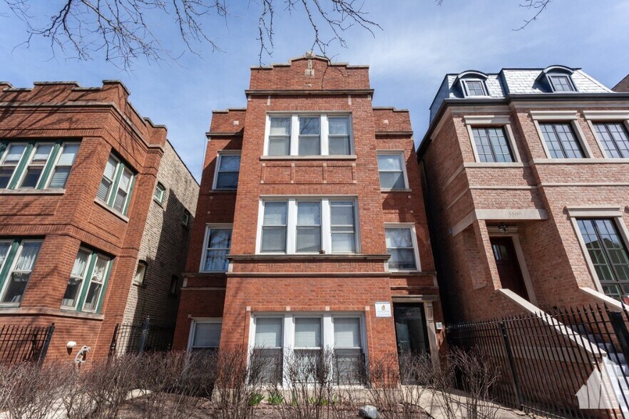 Primary Photo - 3511 N Damen Ave