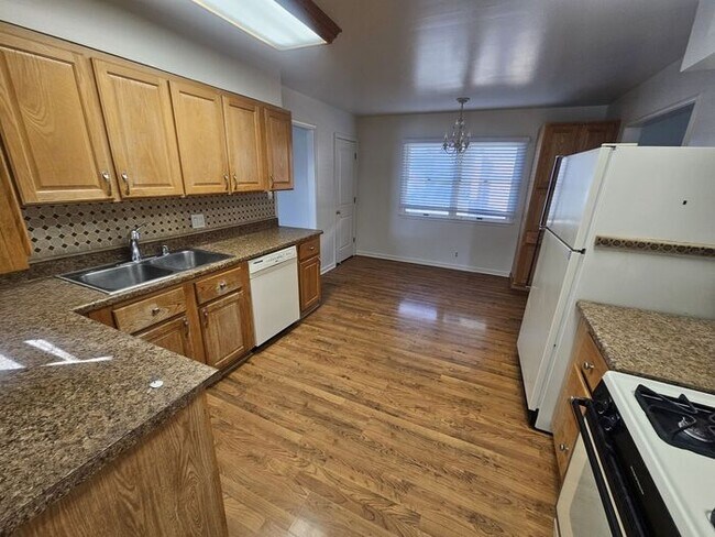 Building Photo - 3bed 2bath Northwest Reno Home, A must see