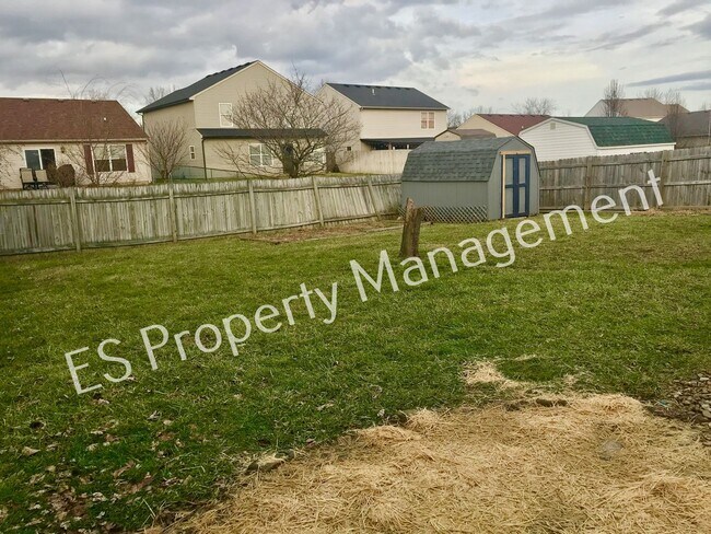 Building Photo - Great 3 Bedroom 2 Bathroom Ranch Style Hom...