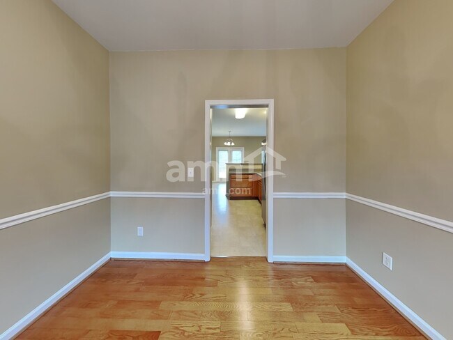 Building Photo - 203 Fledgling Way