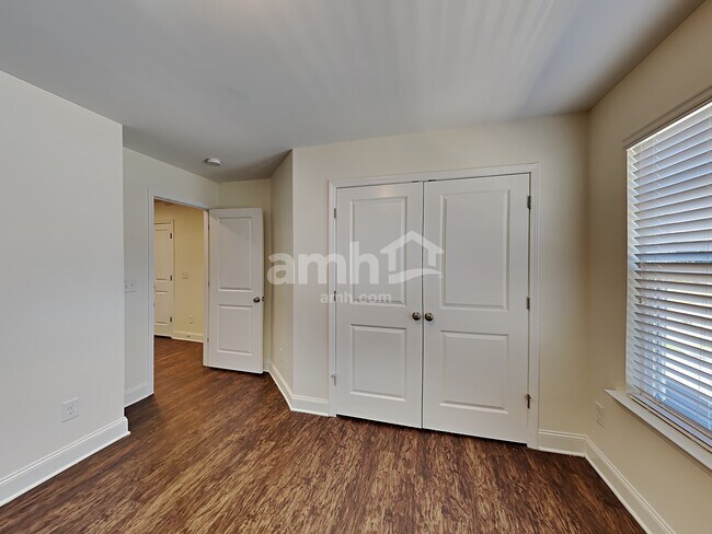 Building Photo - 248 Makenna Dr