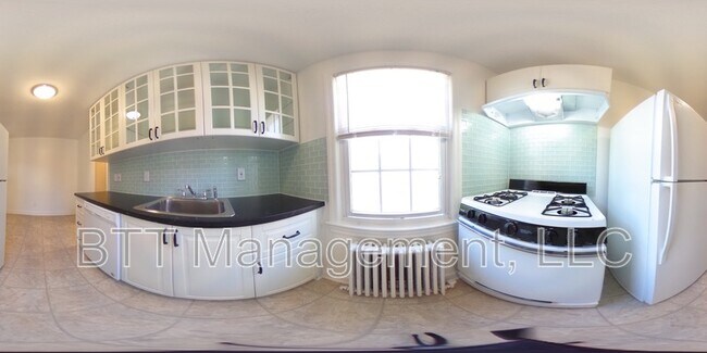 Building Photo - 812 Greenwood Cir