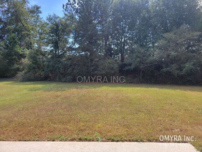 Building Photo - Gorgeous Home in Quiet Neighborhood with Swimming Pool in Fairburn!