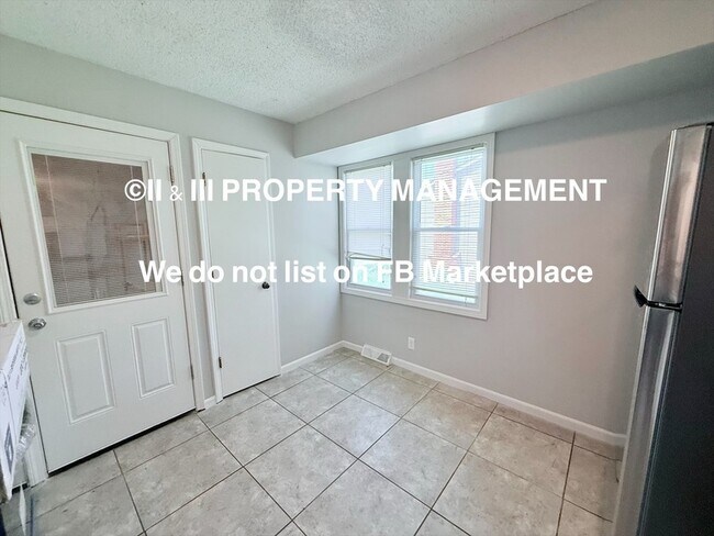Building Photo - 138 E Nelson Cir