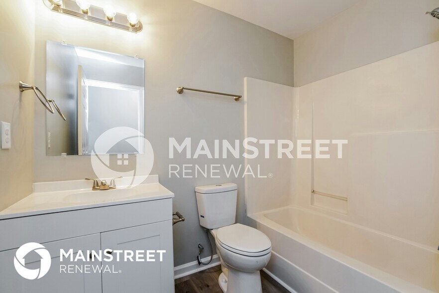 Building Photo - 400 Reid Cir