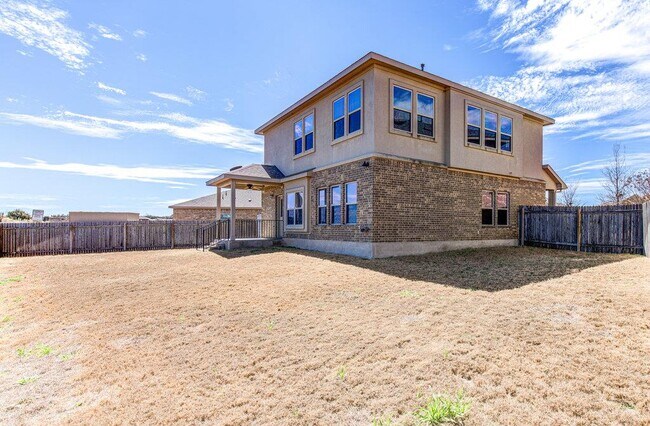 Building Photo - 508 Nogales Ln