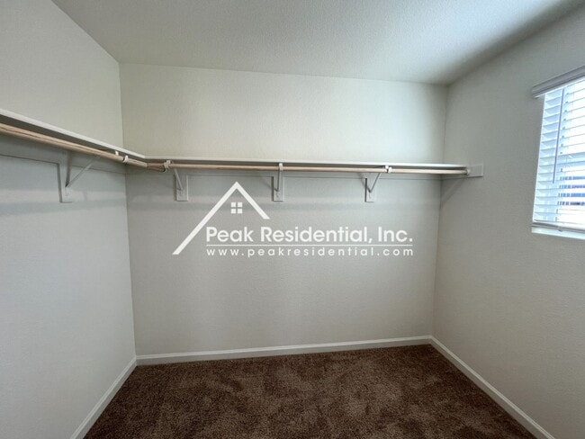 Building Photo - Brand New Citrus Heights 4bd/3ba Home with 2 Car Garage