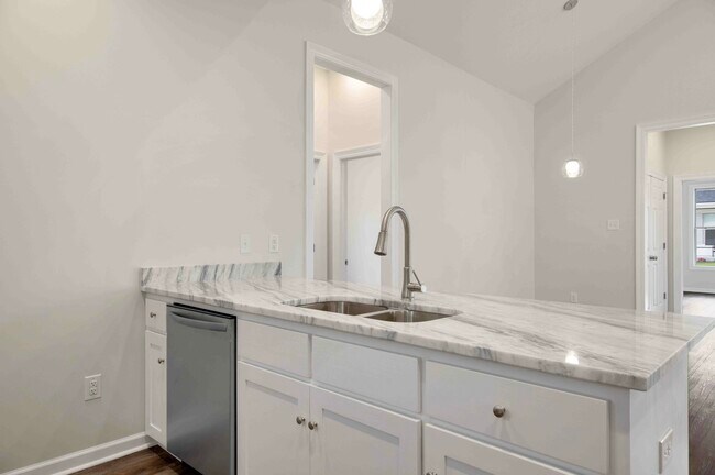 Building Photo - 105 Santa Marta Dr