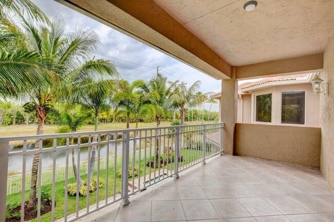 Building Photo - 6669 Cobia Cir