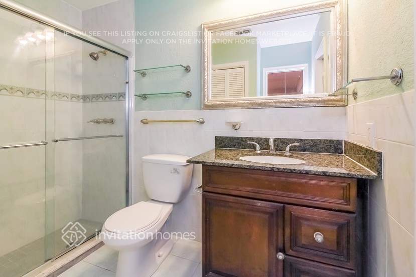 Building Photo - 765 Ryanwood Dr