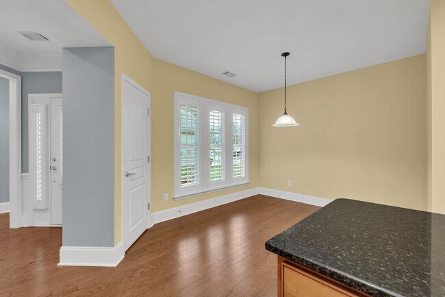 Building Photo - Del Webb Lake Providence Home